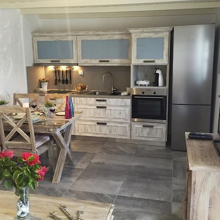 Lavish Suites Agios Ioannis Diakoftis Esterno foto