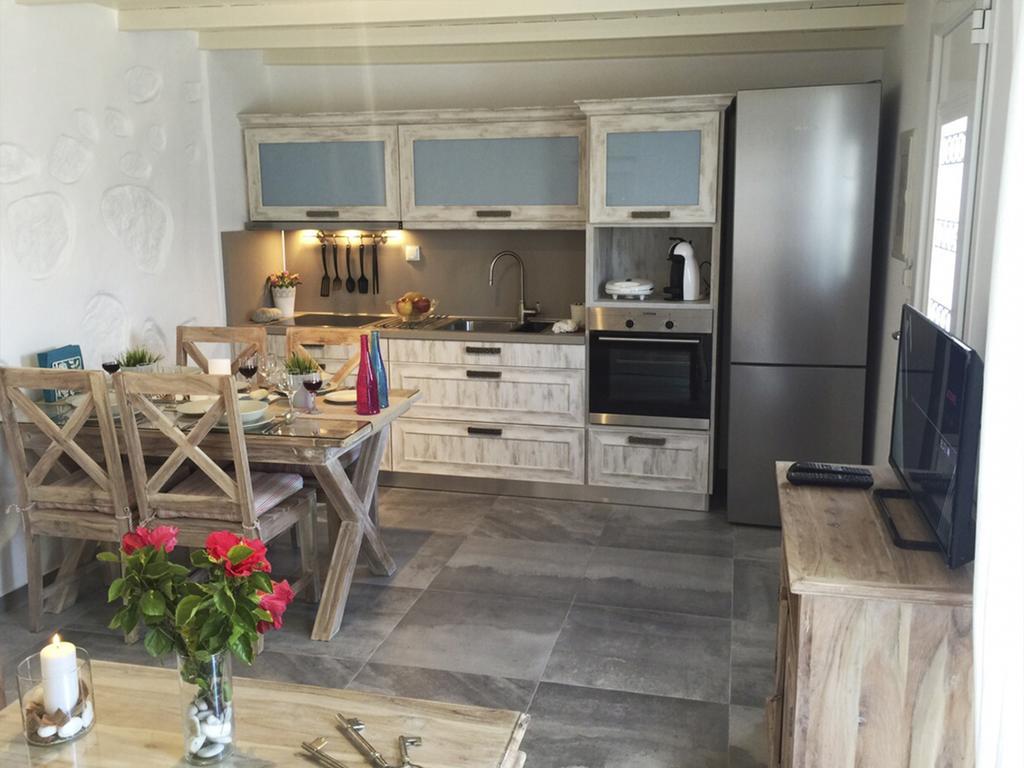Lavish Suites Agios Ioannis Diakoftis Esterno foto