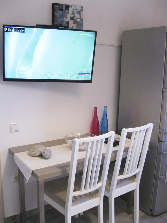 Lavish Suites Agios Ioannis Diakoftis Esterno foto